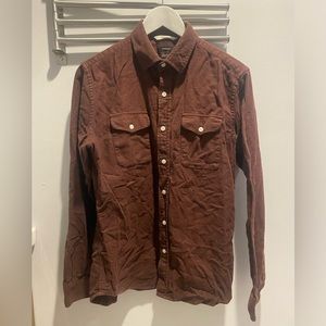 RW&CO Tailored Fit Burgundy Shirt